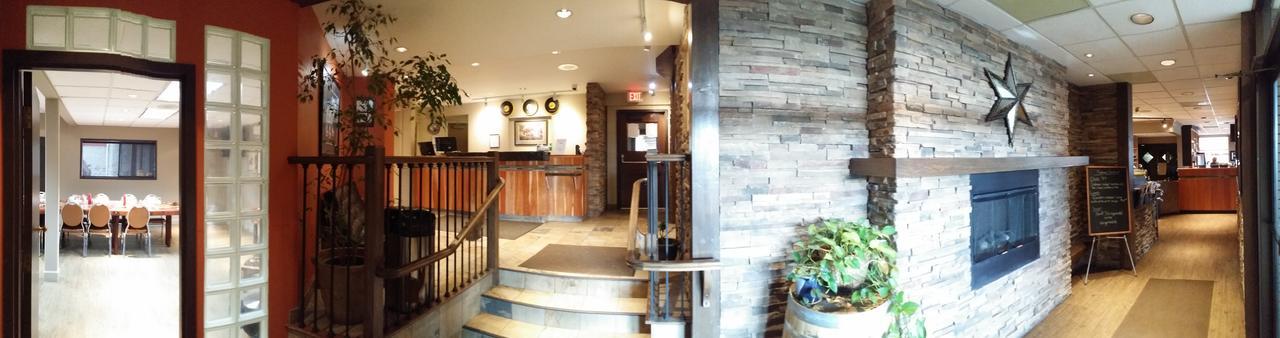 Bear Country Inn Terrace Luaran gambar