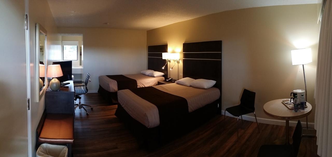 Bear Country Inn Terrace Luaran gambar