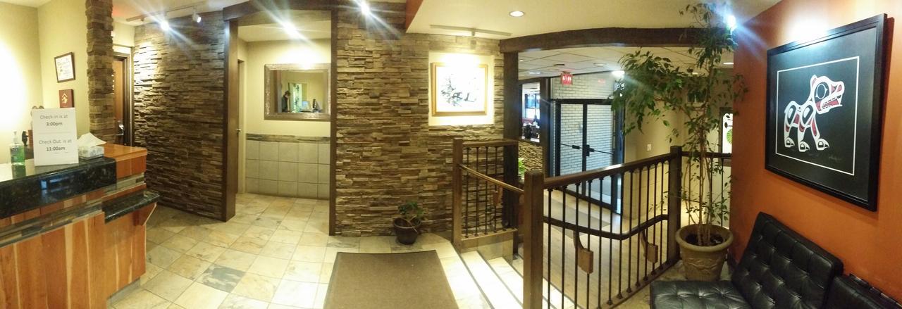 Bear Country Inn Terrace Luaran gambar